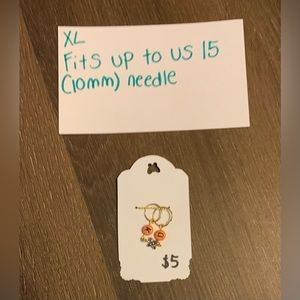 XL knit decrease stitch marker. For knitting. Fits up to US 15 (10mm) needles.